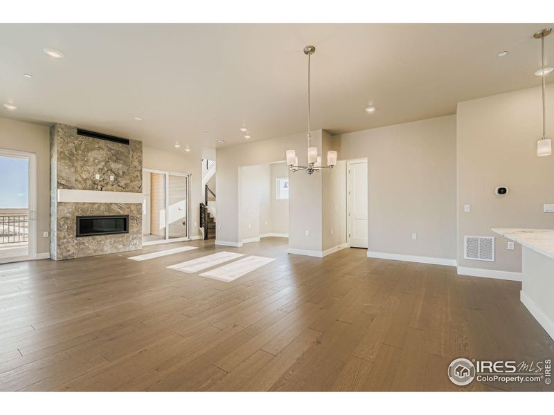 Spacious, unfurnished interior of a new home in Baseline, Broomfield (Image 24).