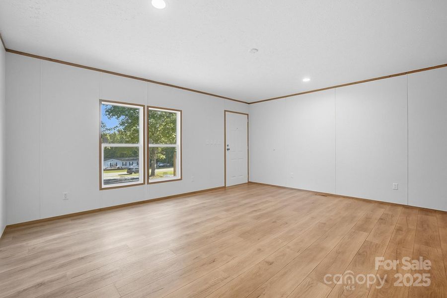 Spacious, unfurnished interior of a new home in , Kings Mountain (Image 28). Spacious, unfurnished interior of a new home in , Kings Mountain (Image 28).