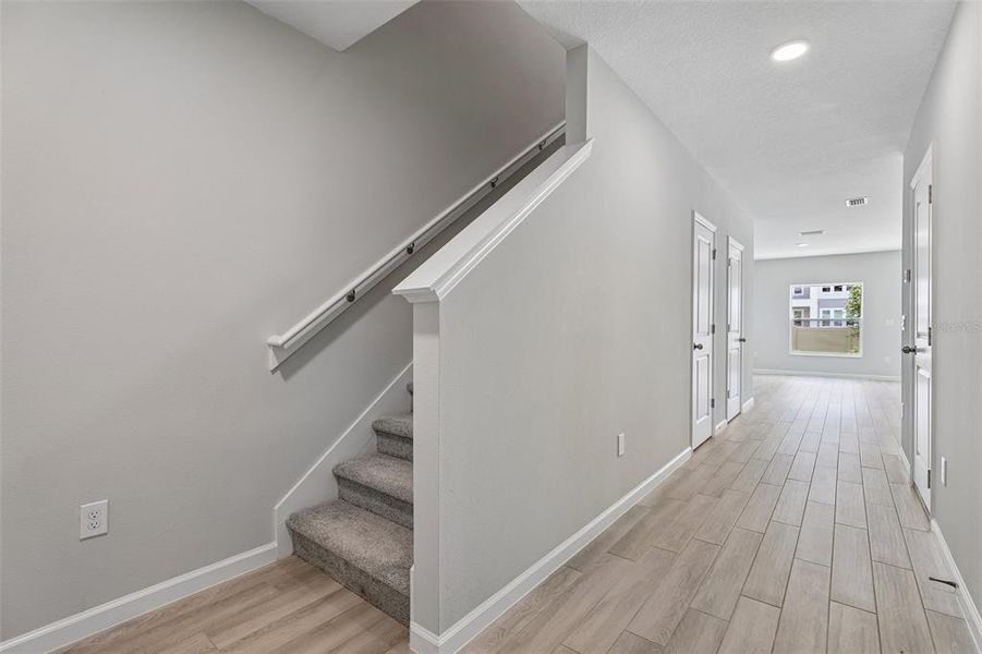 Spacious, unfurnished interior of a new home in Tyson Ranch, Orlando (Image 13).