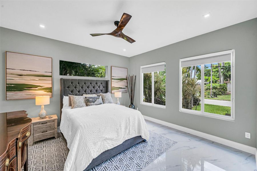 Furnished interior view inside a new home in , Oakland Park (Image 30).