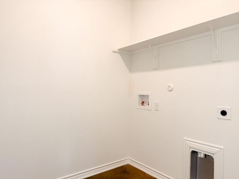 Spacious, unfurnished interior of a new home in , Jewett (Image 10).