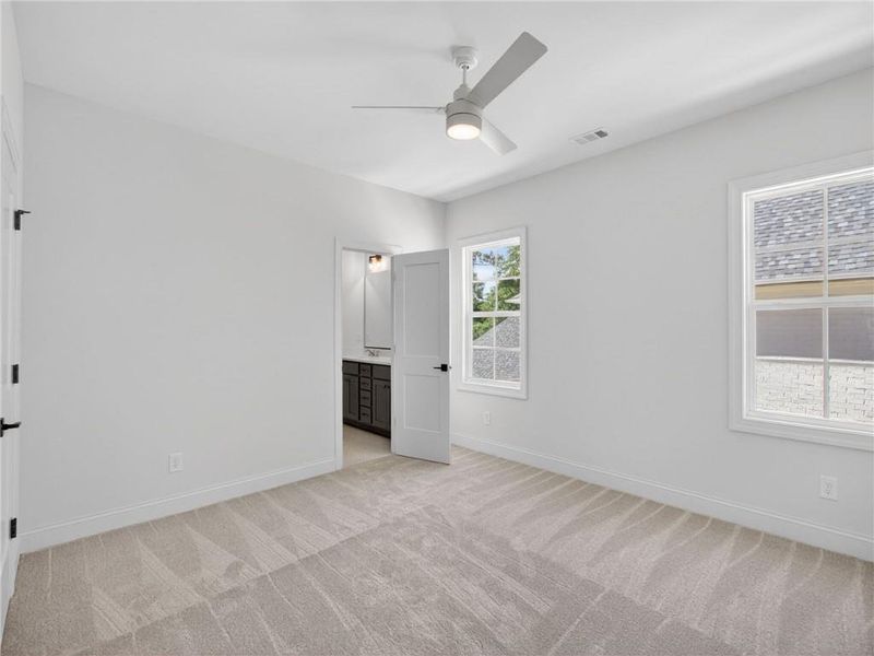 Spacious, unfurnished interior of a new home in , Suwanee (Image 40).
