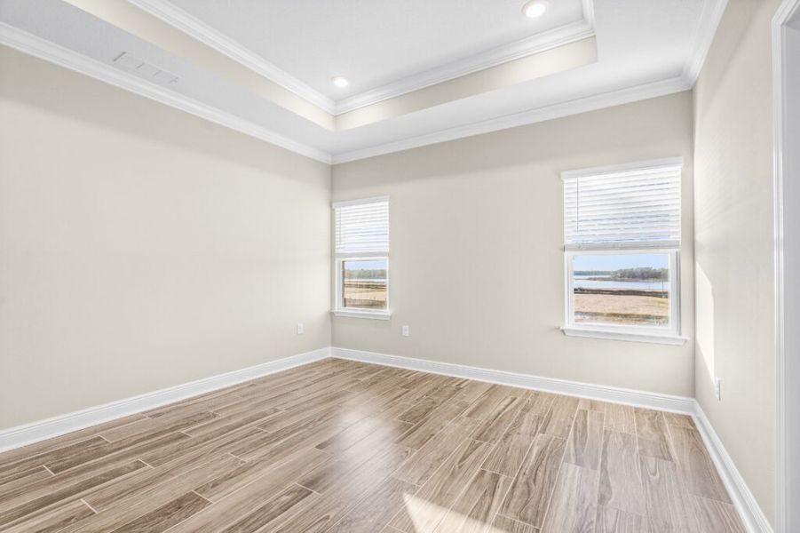 Spacious, unfurnished interior of a new home in Lake Merial, Panama City (Image 27).