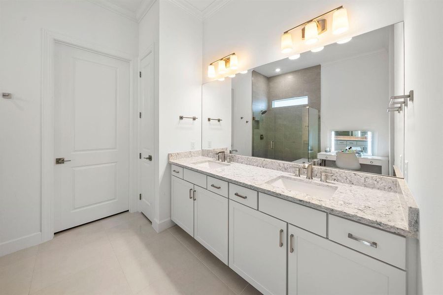 83-web-or-mls-PET06119 83-web-or-mls-PET06119
