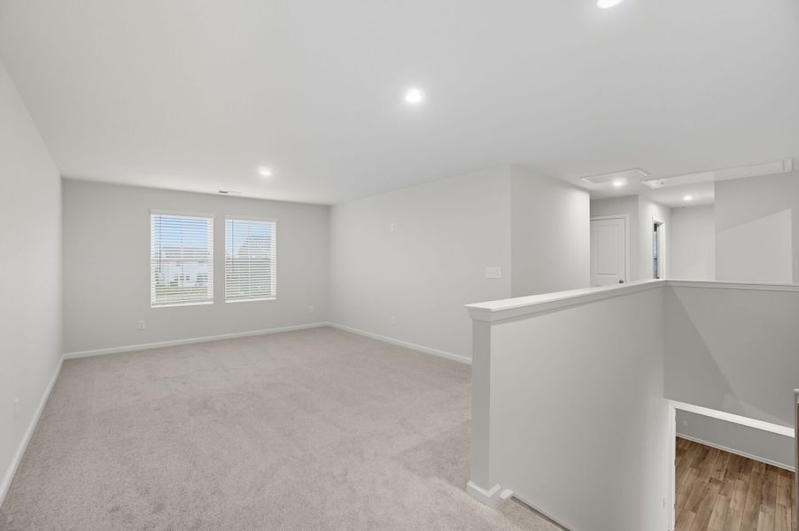 Photo representation of the Sequoia plan. Colors, finishes and options will vary.