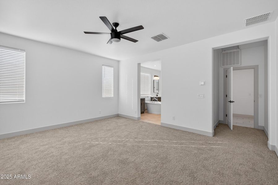 18_6x7a8283 18_6x7a8283