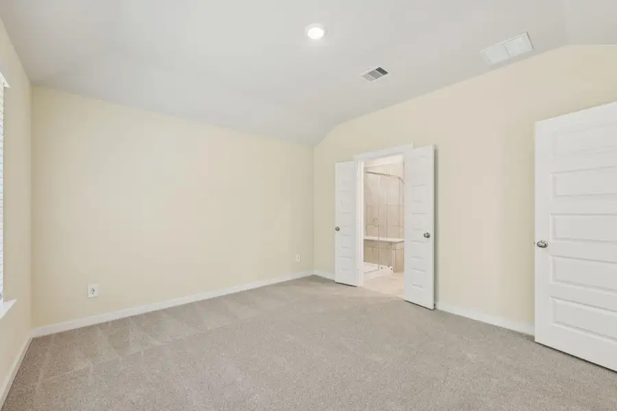 Spacious, unfurnished interior of a new home in Landing Meadows - Traditional Series, New Caney (Image 13).