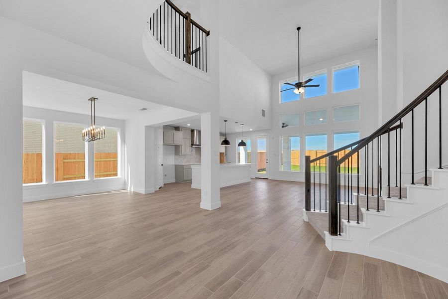 Spacious, unfurnished interior of a new home in Nolina, Georgetown (Image 28).