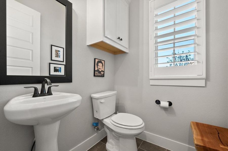 Furnished interior view inside a new home in , Fort Worth (Image 6). Furnished interior view inside a new home in , Fort Worth (Image 6).