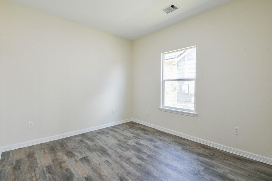 Spacious, unfurnished interior of a new home in , Galena Park (Image 41).