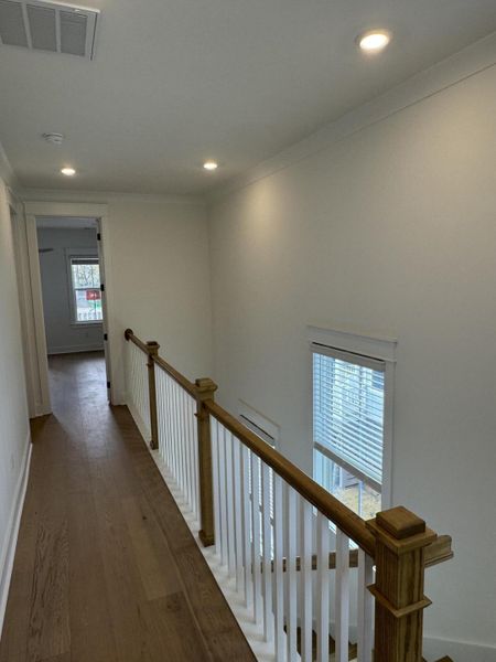 Spacious, unfurnished interior of a new home in Central Park, Charleston (Image 25).