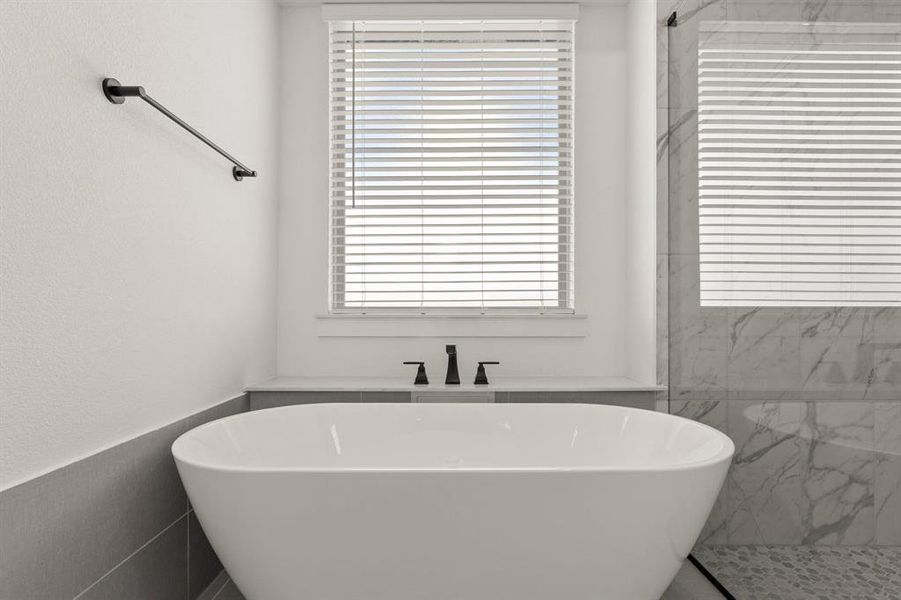 1818 Whisperwood-Primary Suite-6 1818 Whisperwood-Primary Suite-6