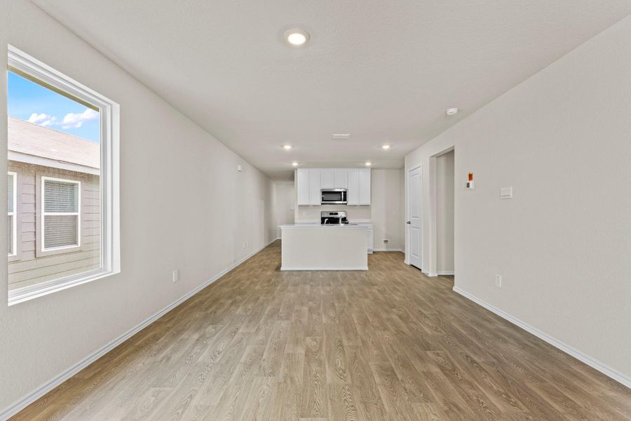 Spacious, unfurnished interior of a new home in Sunset Oaks, Maxwell (Image 19). Spacious, unfurnished interior of a new home in Sunset Oaks, Maxwell (Image 19).