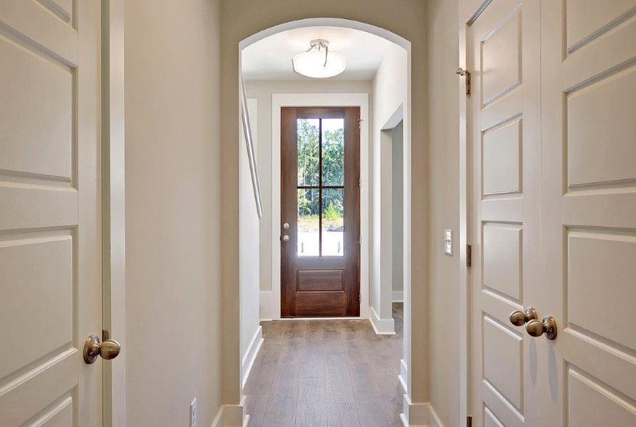 Spacious, unfurnished interior of a new home in Creek Pointe, Moncks Corner (Image 17).