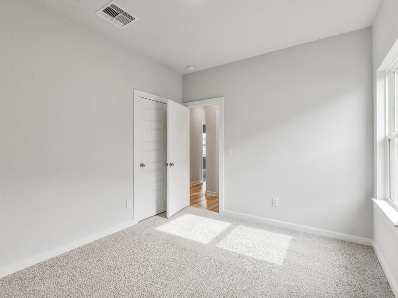 Spacious, unfurnished interior of a new home in Windmill Estates, Magnolia (Image 32).