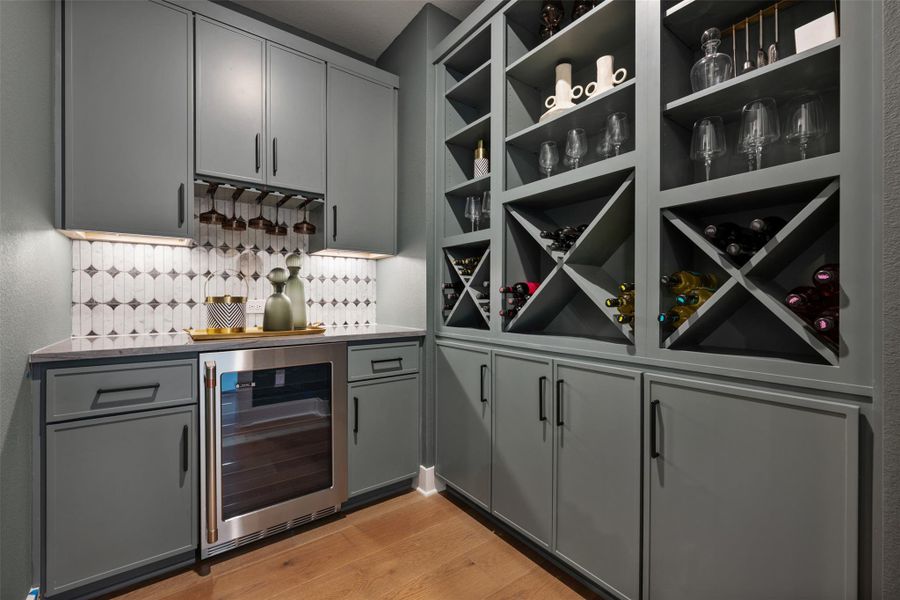 Representative images and renderings are for illustrative purposes. Actual structural options and design finishes of home may vary.