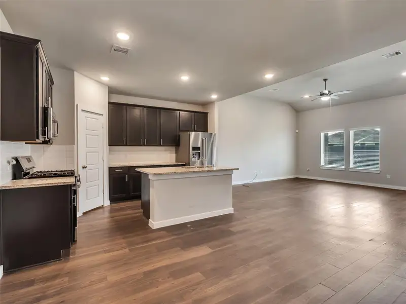 Furnished interior view inside a new home in , La Marque (Image 13).