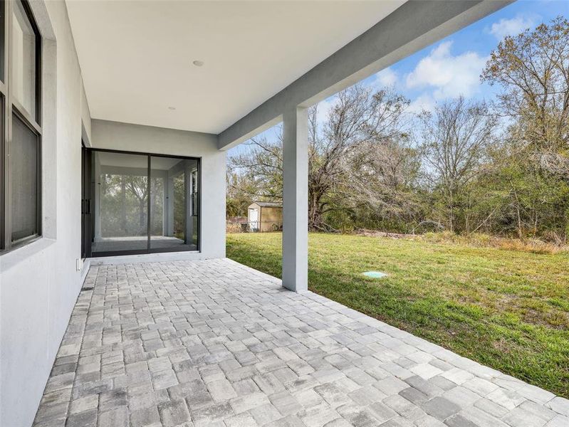 Exterior details and patio area of a home in , Port Charlotte (Image 3).
