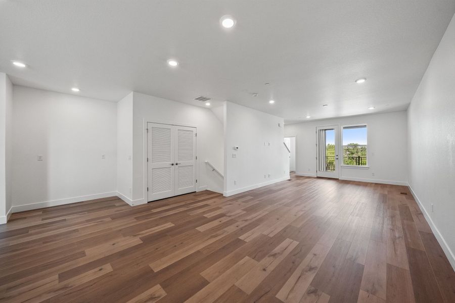 Spacious, unfurnished interior of a new home in Berkeley Villas, Denver (Image 16). Spacious, unfurnished interior of a new home in Berkeley Villas, Denver (Image 16).