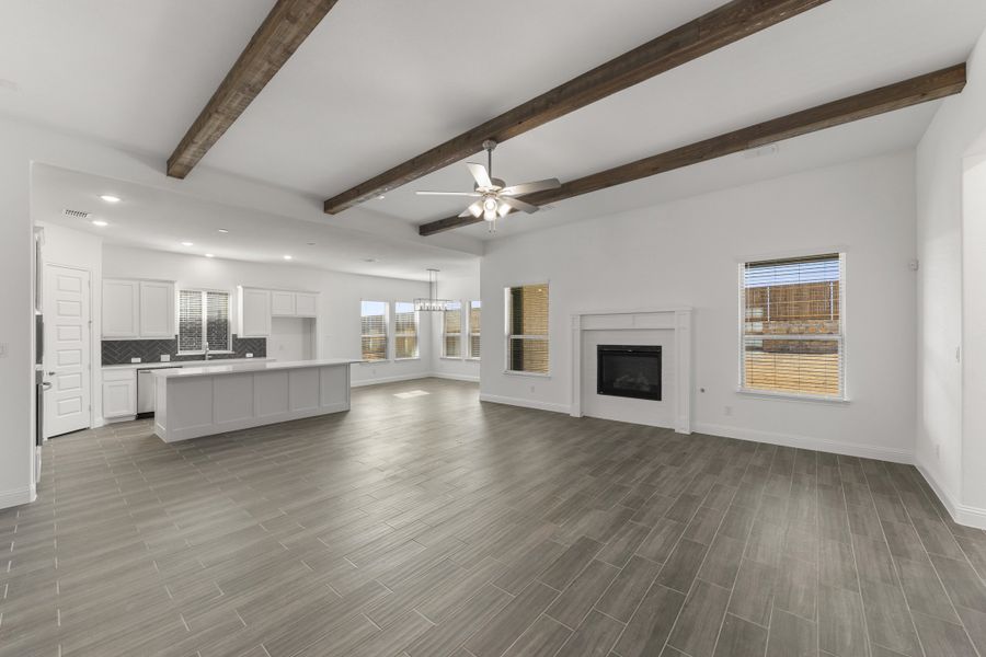 Representative unfurnished interior of a home built from the Westwood by Sandlin Homes in Lakesong, Midlothian (Image 18).