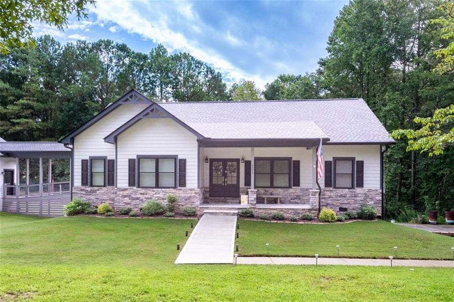 Front exterior of a new home in , Ellijay, GA, highlighting curb appeal (Image 27). Front exterior of a new home in , Ellijay, GA, highlighting curb appeal (Image 27).