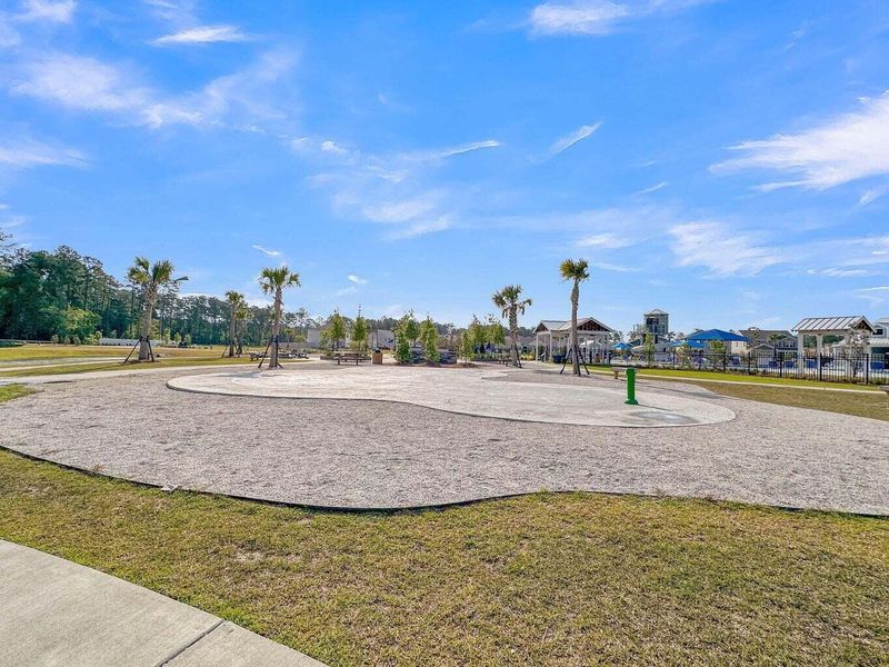 Community amenities in , Summerville (Image 33).