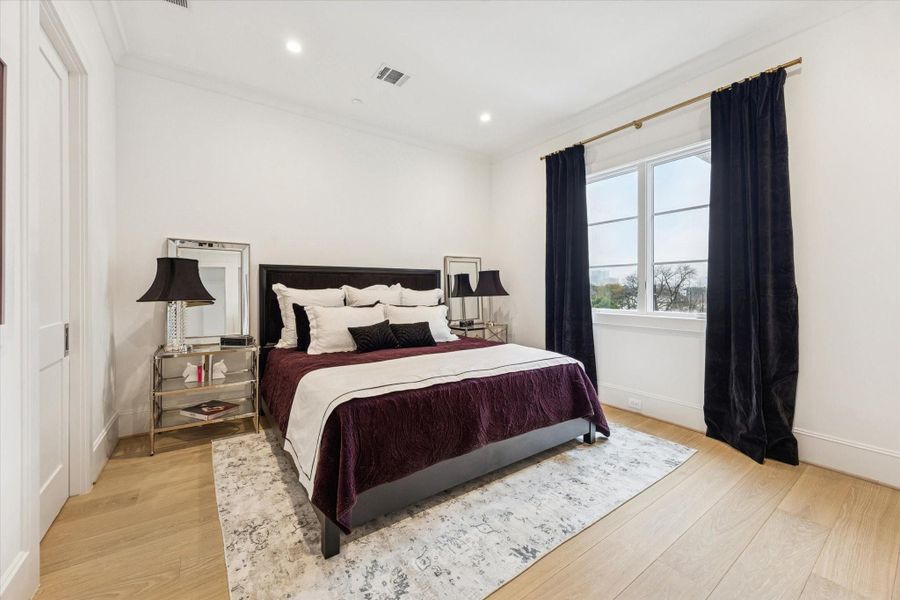 4th floor bedroom