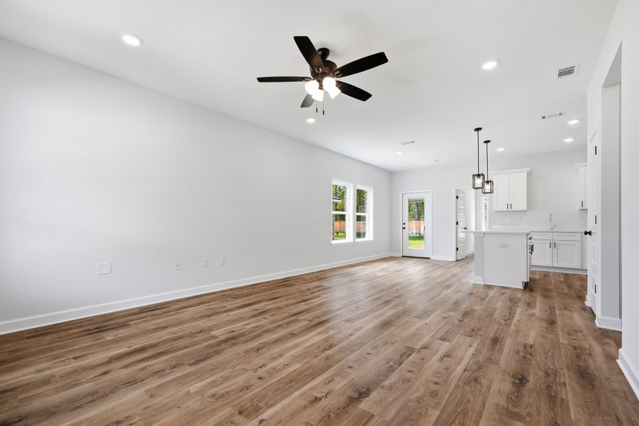 Spacious, unfurnished interior of a new home in McCarthy Estates, Defuniak Springs (Image 23). Spacious, unfurnished interior of a new home in McCarthy Estates, Defuniak Springs (Image 23).