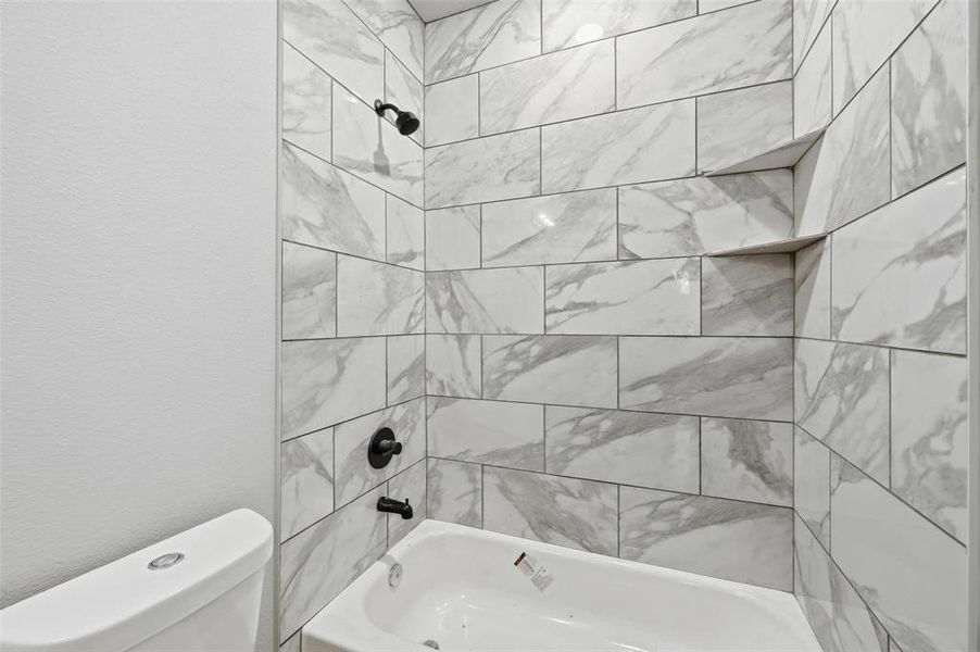 Furnished interior view inside a new home in , Cleburne (Image 4).