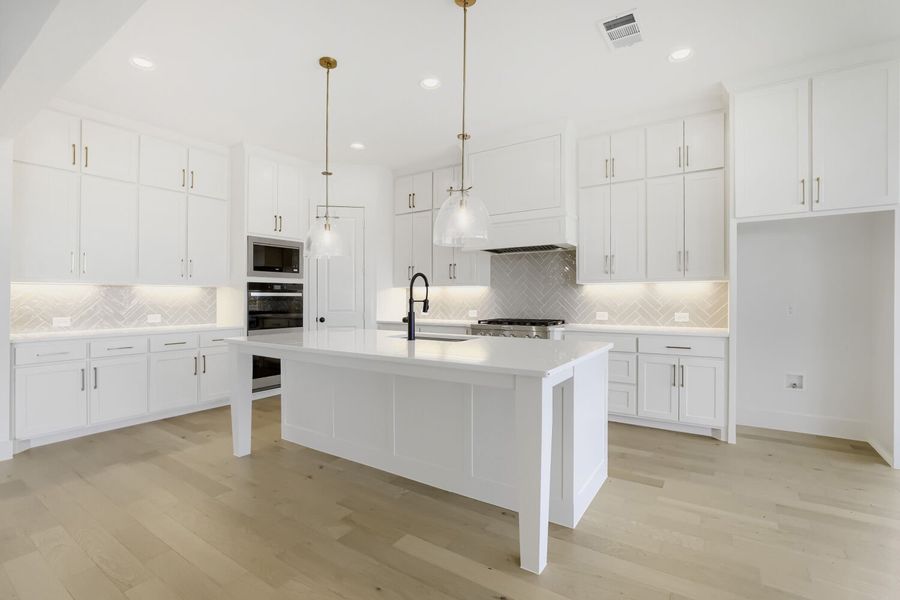 1105 Brookwood - Kitchen