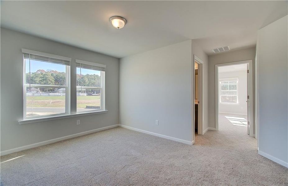 Spacious, unfurnished interior of a new home in Auburn Ridge, Riverdale (Image 15).
