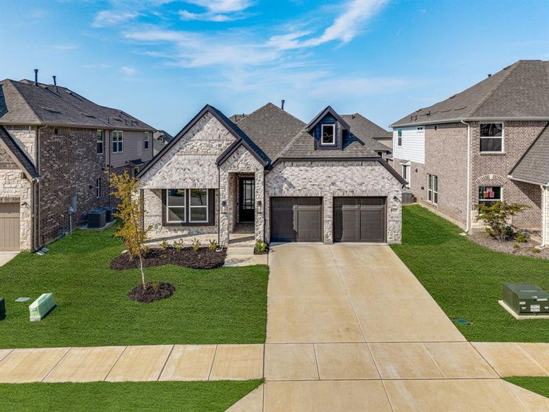 Image 36 of a home in Edgewood Creek.