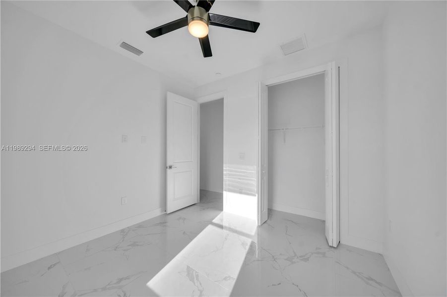 Spacious, unfurnished interior of a new home in , Lehigh Acres (Image 33).