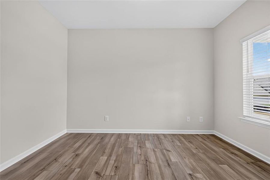 Spacious, unfurnished interior of a new home in Saddle Ridge, Calhoun (Image 21).