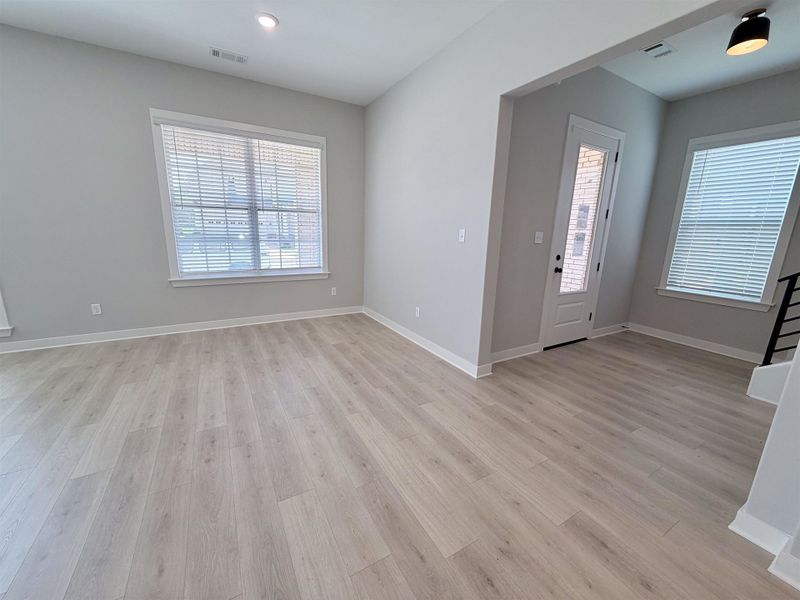 Spacious, unfurnished interior of a new home in Lockwood, Collierville (Image 15).
