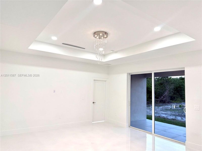 Spacious, unfurnished interior of a new home in , Lehigh Acres (Image 17).