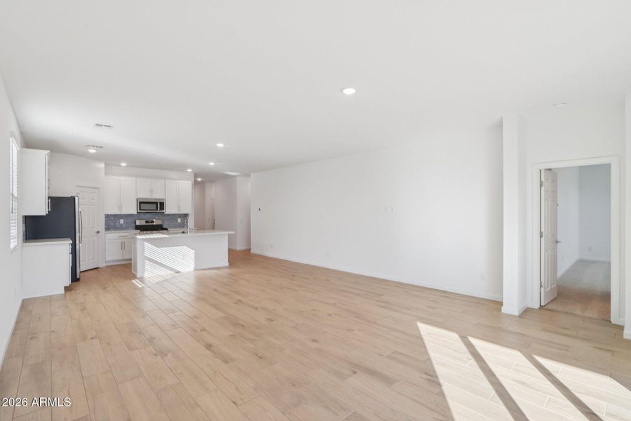 8-web-or-mls-N Orris Dr-S1501-008