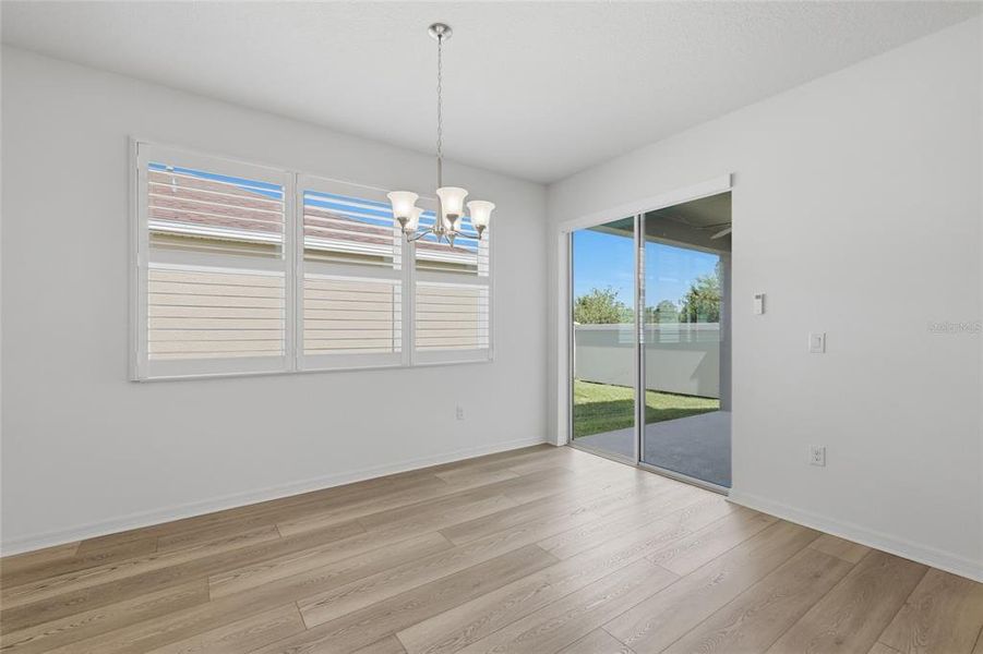 Spacious, unfurnished interior of a new home in Heron Bay, Palmetto (Image 38). Spacious, unfurnished interior of a new home in Heron Bay, Palmetto (Image 38).