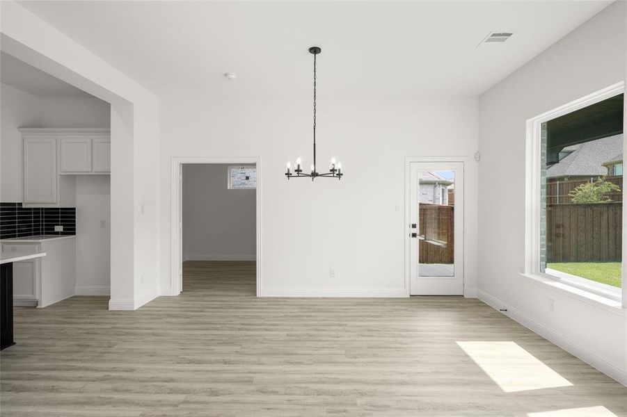 4324 Knight- Dining-1