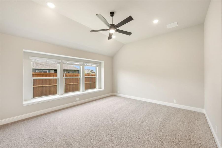 Spacious, unfurnished interior of a new home in Heartland Classic 60, Crandall (Image 22).