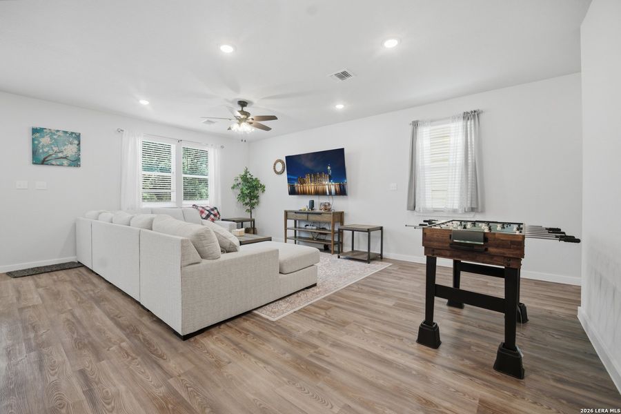 Furnished interior view inside a new home in Senna, San Antonio (Image 13).