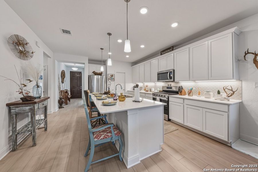 Furnished interior view inside a new home in La Cima, San Marcos (Image 18). Furnished interior view inside a new home in La Cima, San Marcos (Image 18).