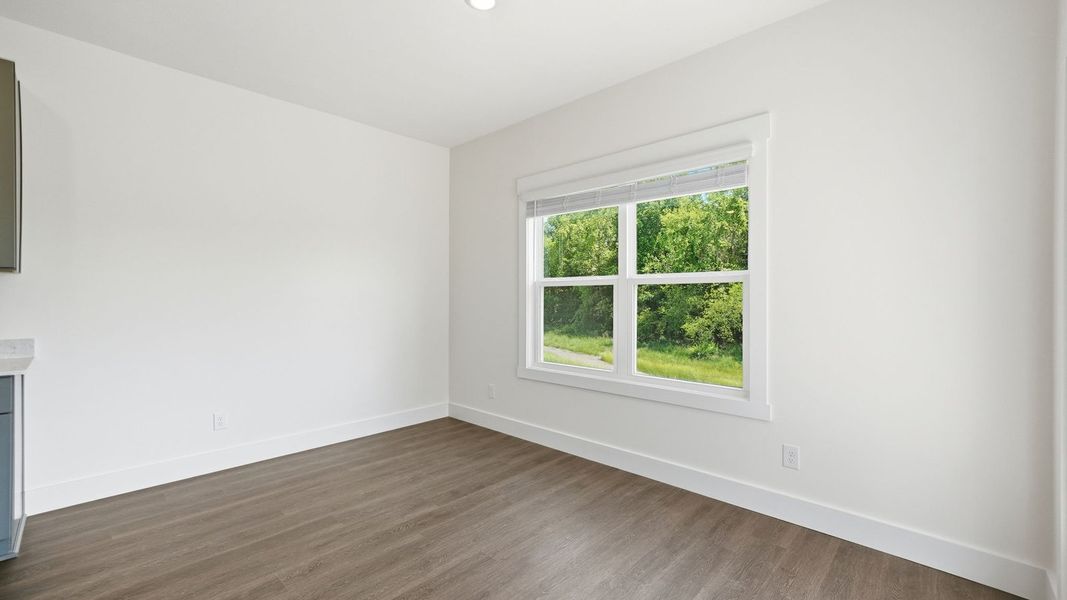 Spacious, unfurnished interior of a new home in Fieldcrest Acres, Blountville (Image 18).