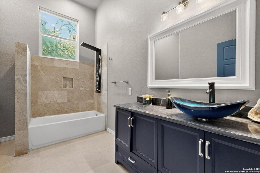 Furnished interior view inside a new home in , San Antonio (Image 41). Furnished interior view inside a new home in , San Antonio (Image 41).