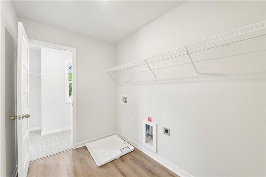 Spacious, unfurnished interior of a new home in Fowler Farms, Auburn (Image 35).