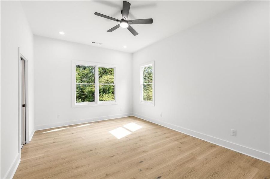 Spacious, unfurnished interior of a new home in , Atlanta (Image 38). Spacious, unfurnished interior of a new home in , Atlanta (Image 38).