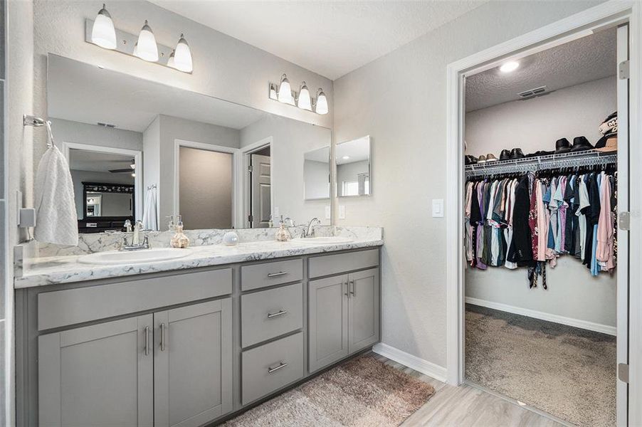 Furnished interior view inside a new home in , Zephyrhills (Image 10).