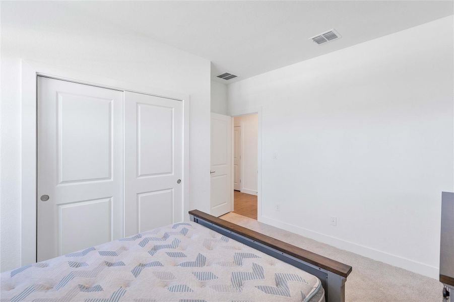 Spacious, unfurnished interior of a new home in River Ranch Estates, Dayton (Image 22).