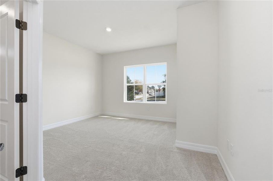 Spacious, unfurnished interior of a new home in , Groveland (Image 31).