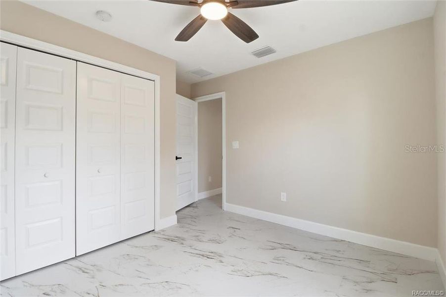 Spacious, unfurnished interior of a new home in , Citrus Springs (Image 35).
